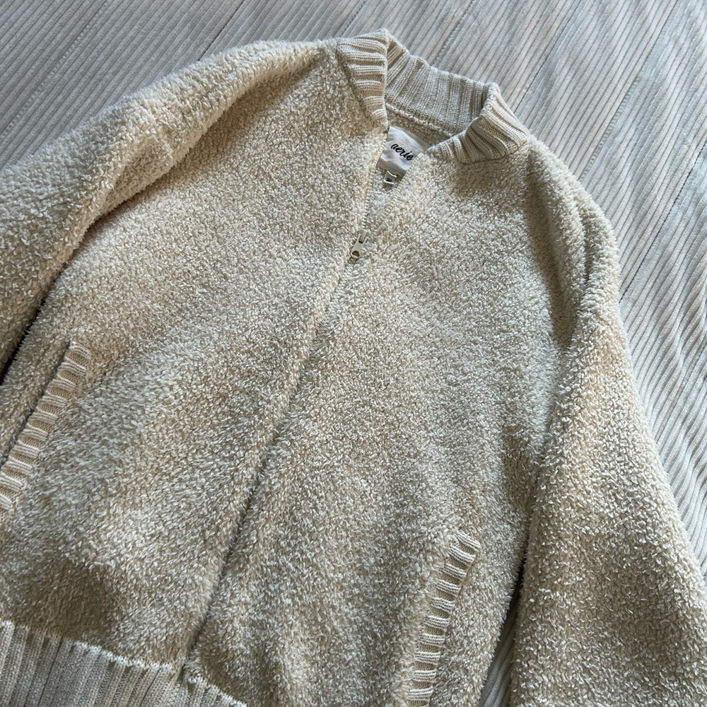 Aerie Cream Textured Sweatshirt